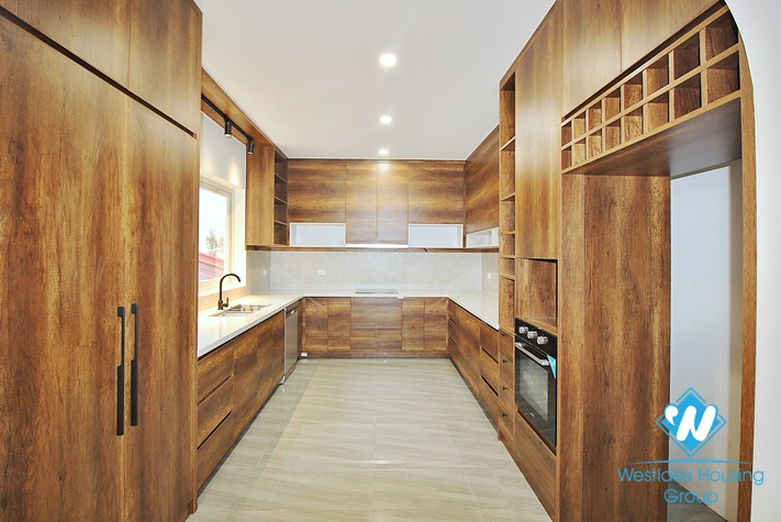 Lake view unfurnished house for rent in Dang Thai Mai, Tay Ho